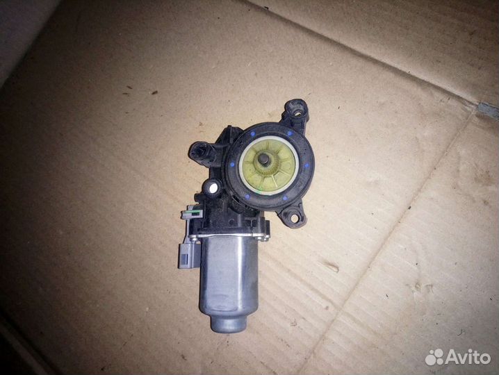 Моторчик стеклоподъемника volkswagen polo 5