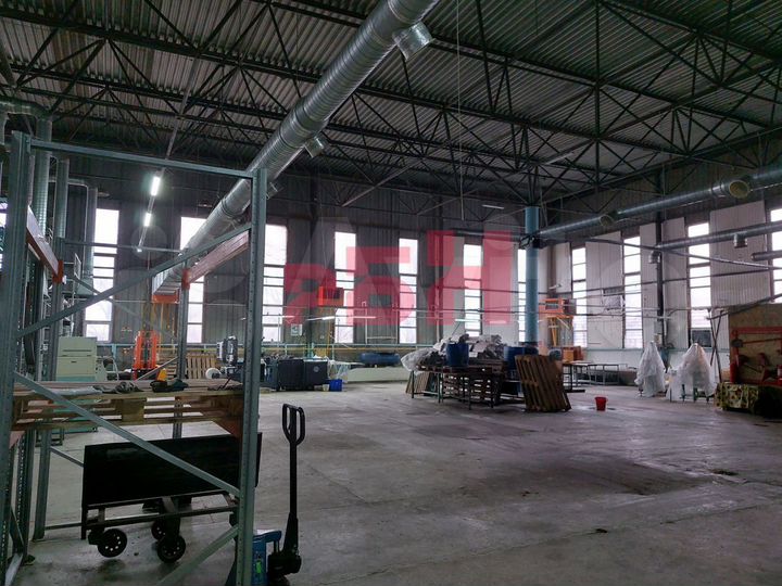 Производственная база 865,8 кв.м на участке 12,49