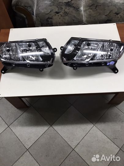 Рено Логан 2 фары в наличии