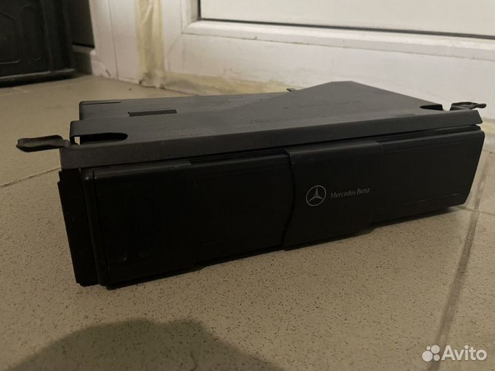 CD чейнджер Mercedes W203