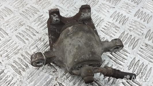 Суппорт тормозной задний правый KIA carens 3 (ZML1