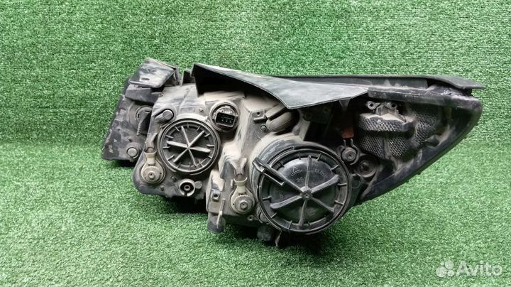 Фара Kia Carnival Правая