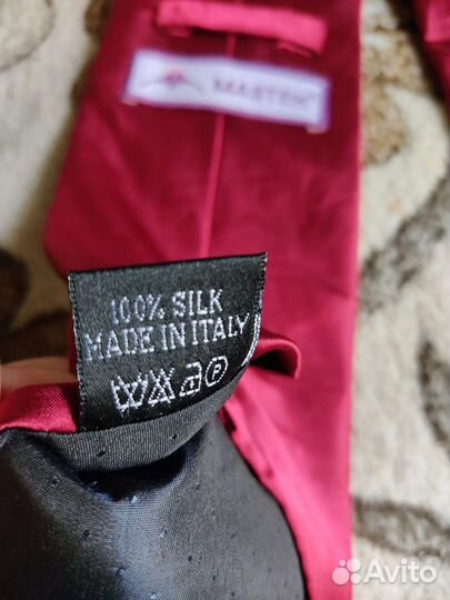 Галстук широкий красный