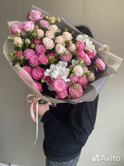 Доставка цветов букетов