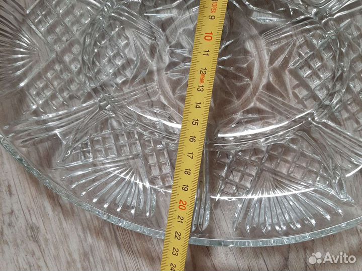 Хрустальная менажница и салатники круг и лодка