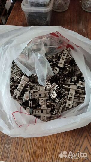 Петли для дверей кухонные