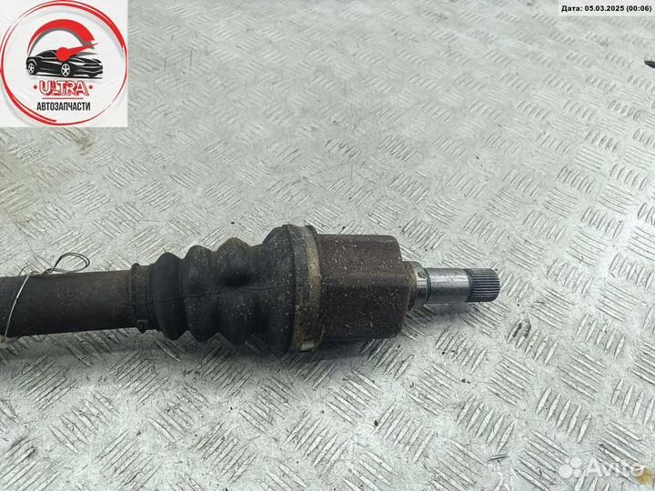 Полуось передняя левая б/у Citroen C5 (2001-2008)