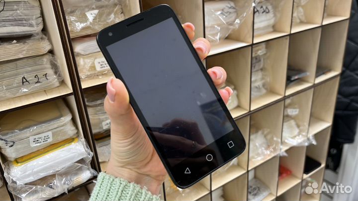 Телефон Alcatel 4027D