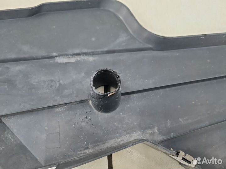 Кожух топливного бака задний правый Bmw F01 N55