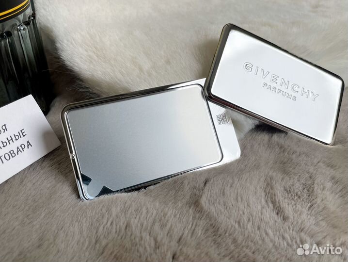 Зеркало Givenchy карманное