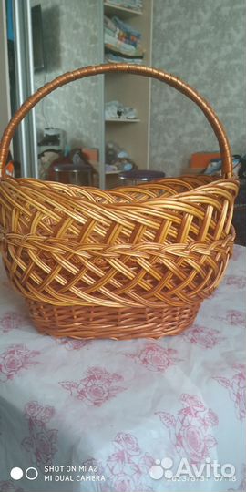 Корзинка из лозы,бересты