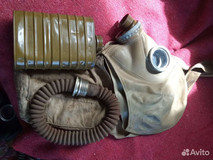 Противогаз мо-4