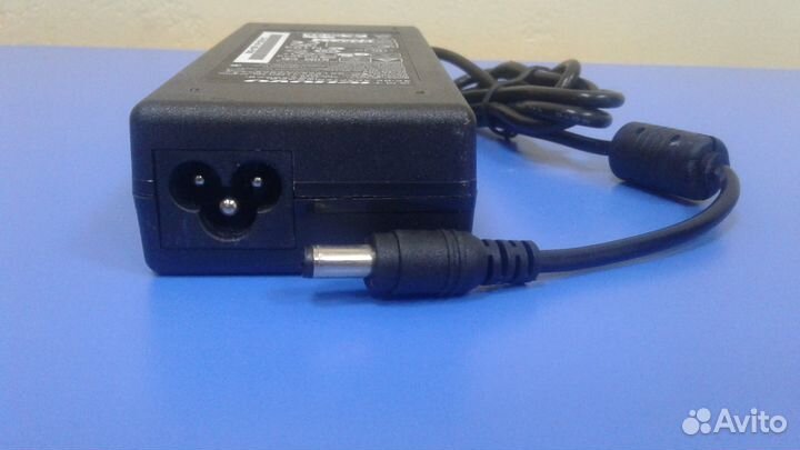 Блок питания для ноутбука Lenovo 19V 4.74A 5.5x2.5