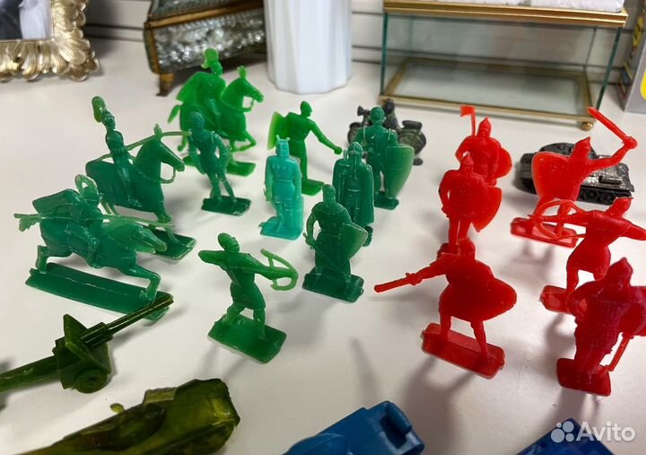 Советские солдатики и военная техника СССР
