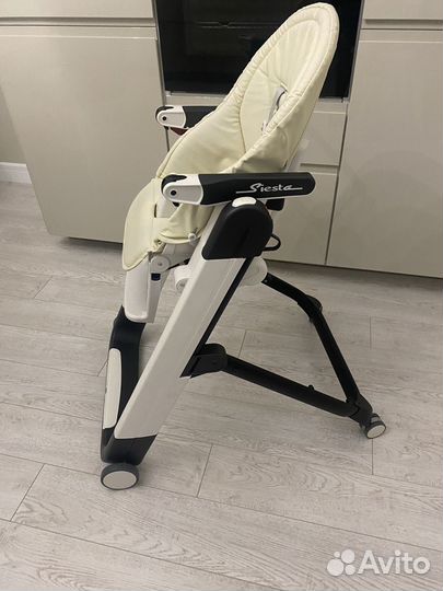 Стульчик для кормления Peg Perego Siesta