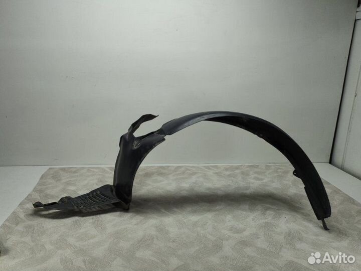 Подкрылок передний левый Renault Laguna 2 2008