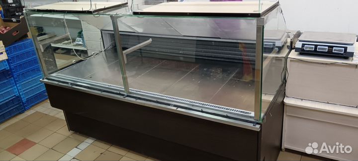 Холодильная витрина