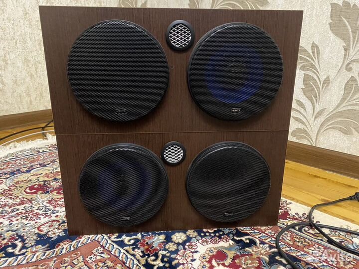 Компьютерный стол