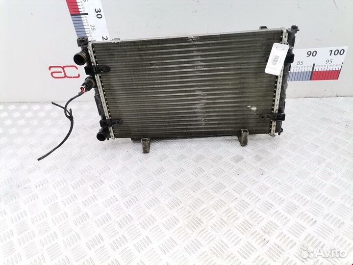 Радиатор основной для Volkswagen Polo 3