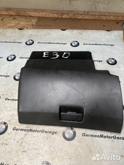 Бардачок bmw e30 в сборе