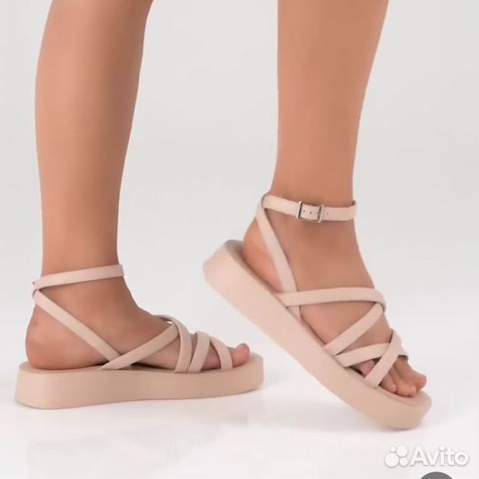 Босоножки 36р