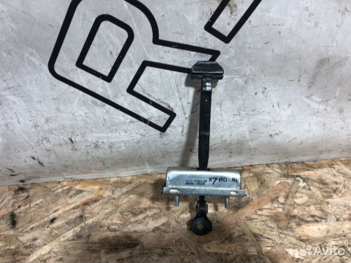 Ограничитель двери задний левый Jaguar Xe 1 До