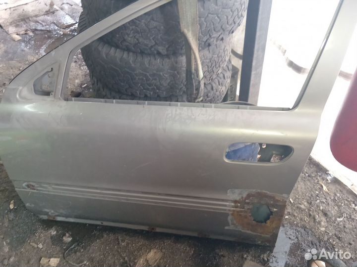 Дверь volvo s60