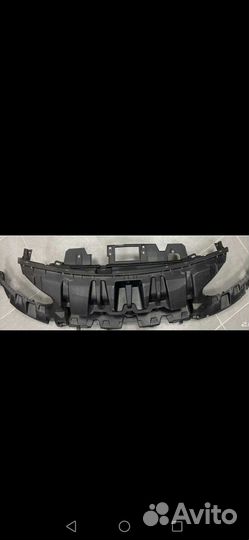 Передний усилитель бампера Renault Fluence