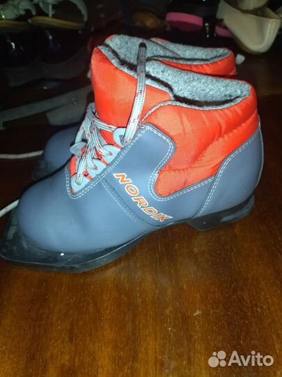 Ботинки лыжные детские. Размер30