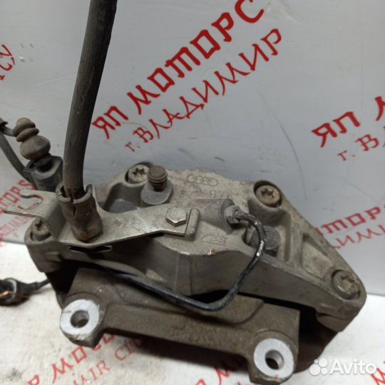 Суппорт тормозной передний правый Audi A4 B7 BWE