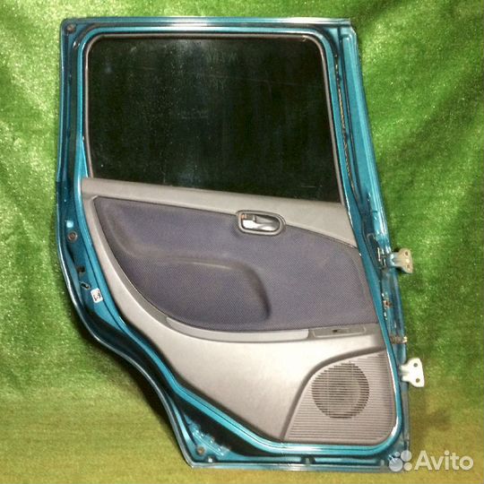 Дверь задняя левая Daihatsu YRV M211G Зеленая вмят