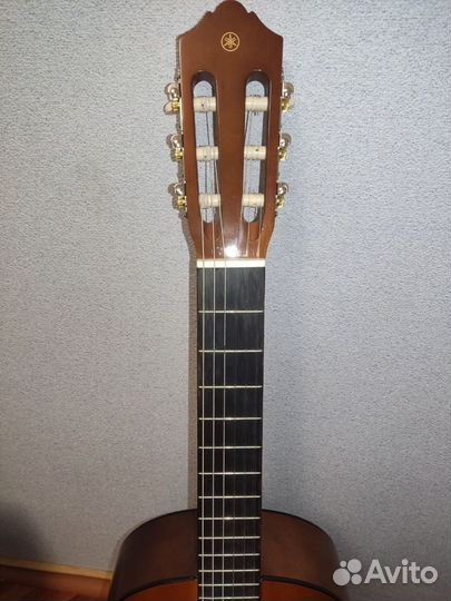 Акустическая гитара Yamaha c40