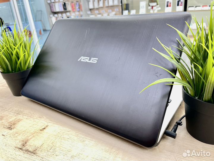 Ноутбук asus Core i3-7/Nvidia/SSD 512Gb