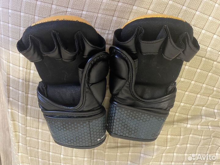 Боксерские перчатки для mma