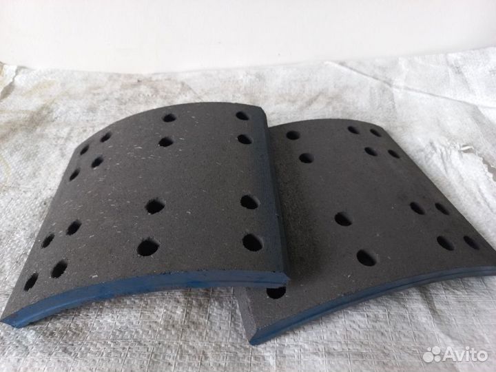 Накладки тормозной колодки ось L1 12 тонн