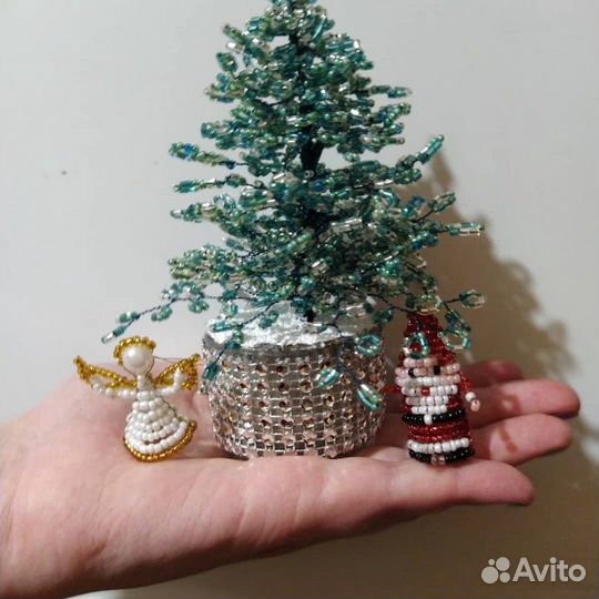 Ёлочка из бисера
