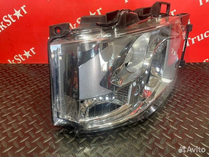 Фара левая Renault T
