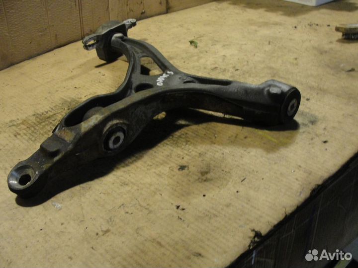 Передние рычаги Mercedes gl 164 07г