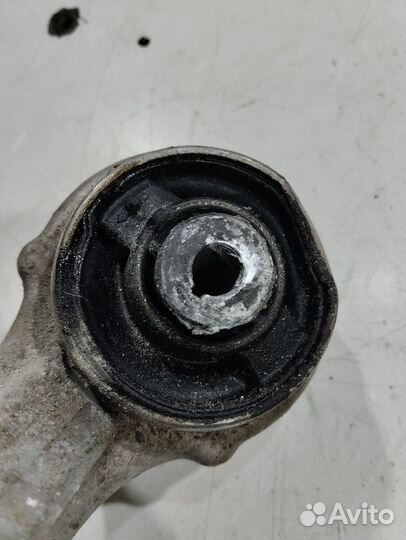 Рычаг подвески(передний правый)