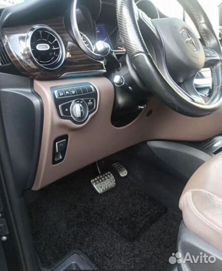 Коврики Mercedes-Benz W447