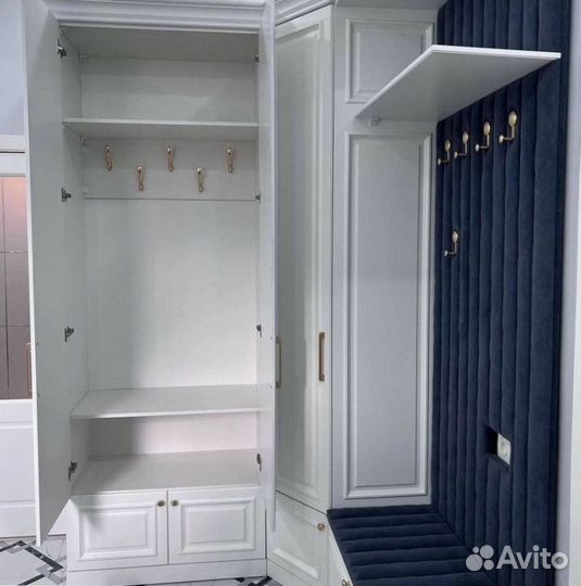 Шкаф прихожая новая