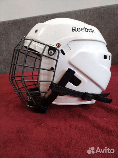 Шлем хоккейный