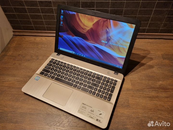 Мощный Asus 15,6