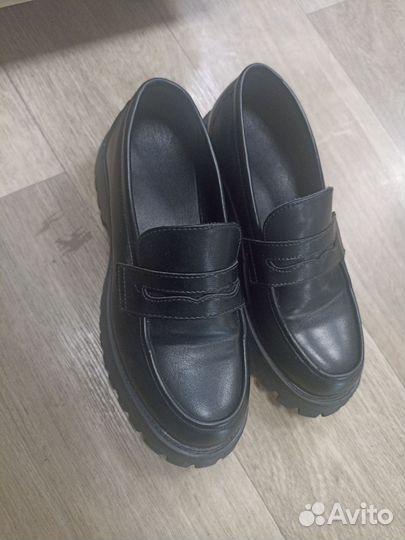 Обувь женская 39 размер