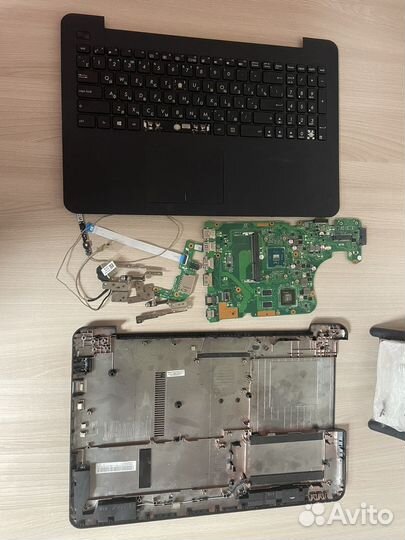 Ноутбук Asus X555S