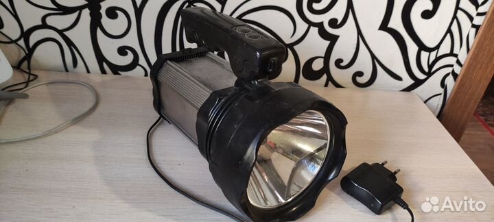 Фонарь-прожектор Яркий Луч S-300A мегаватт, 450lm