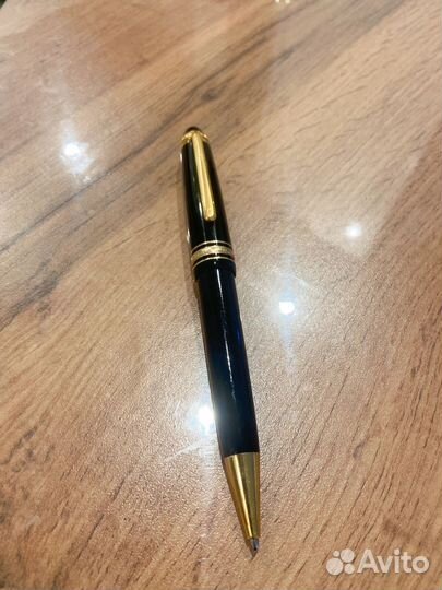 Шариковая ручка montblanc