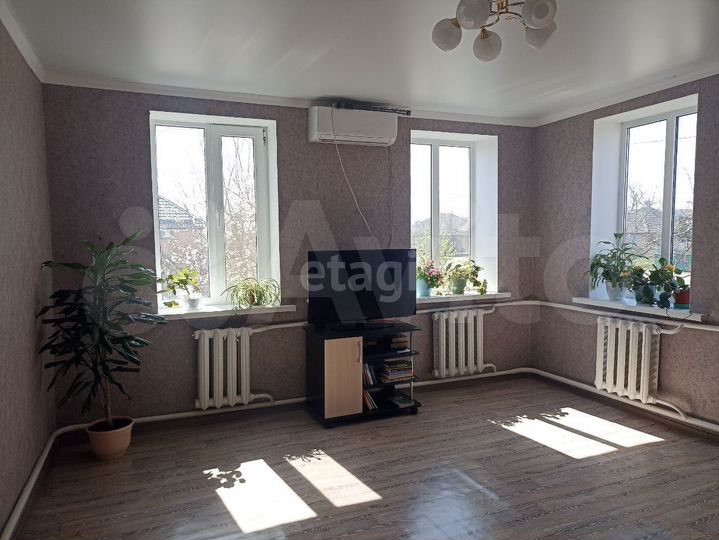 Дом 31,5 м² на участке 3,3 сот.