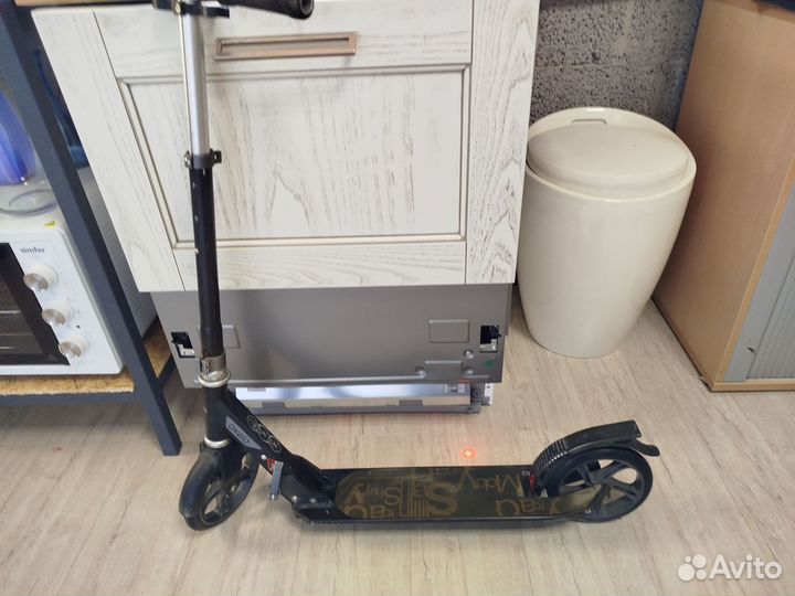 Самокат для взрослых, подростков, детей