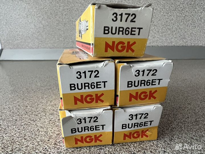 Свечи зажигания NGK BUR6ET 3172